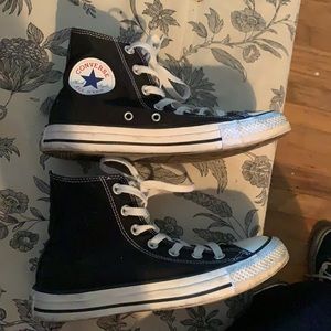 Black high tops converse